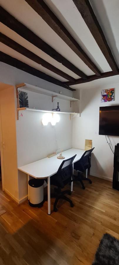 Cozy Apt Heart Of Paris, 3 Mins Louvre Apartment Exterior foto